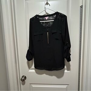 Candie's Black V-Neck Zip Front Lightweight Blouse